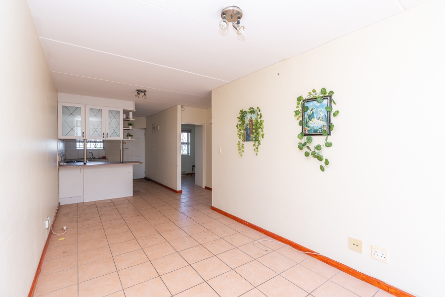 2 Bedroom Property for Sale in Thornton Western Cape